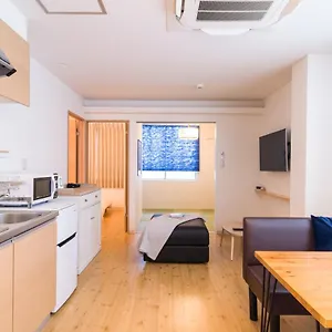 テン 3*, 福岡市 日本